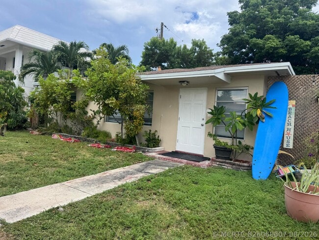 Foto del edificio - 510 Hibiscus Ave