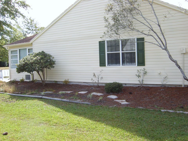 Foto del edificio - 6851 King Arthur Dr