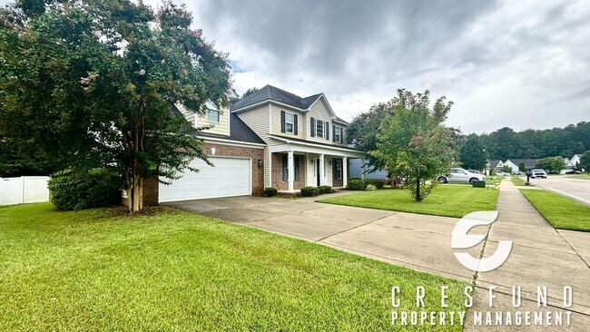 Foto del edificio - 4BR 2.5 Bath with Screened Porch and priva...