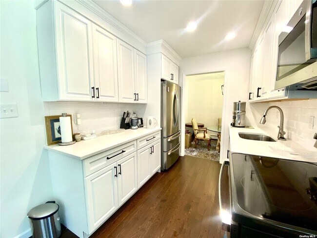 Foto del edificio - 30 Hillcrest Dr