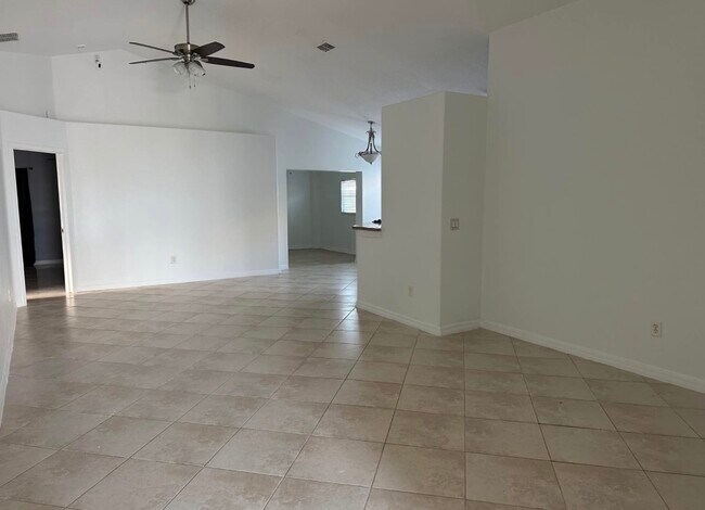 Foto del edificio - 160 Sura Blvd