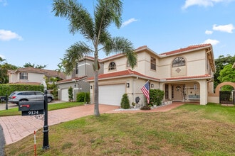 Building Photo - 9124 Villa Portofino Cir