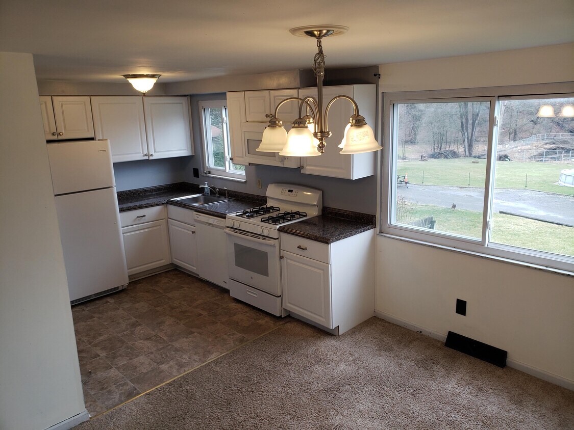 Foto principal - 4052 Mt Royal Blvd