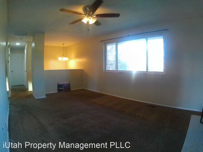 Foto del edificio - 4 br, 3 bath House - 1466 East 2600 North