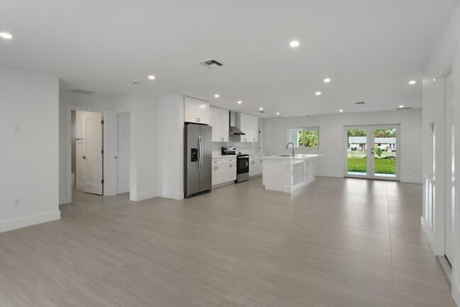 Photo - 13177 47th Ct N House