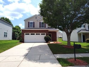Building Photo - 10426 Grand Fir Rd