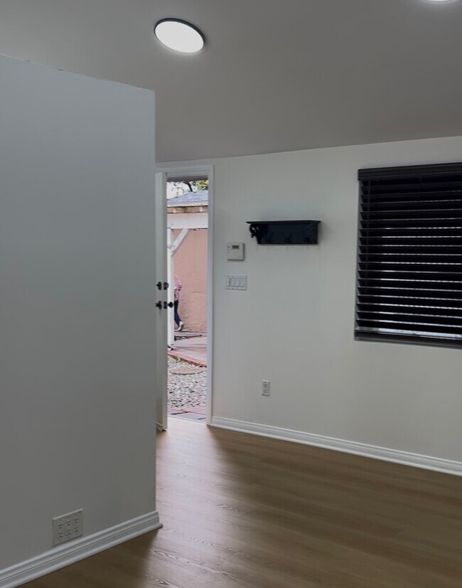 Foto del edificio - 17630 Cantara St