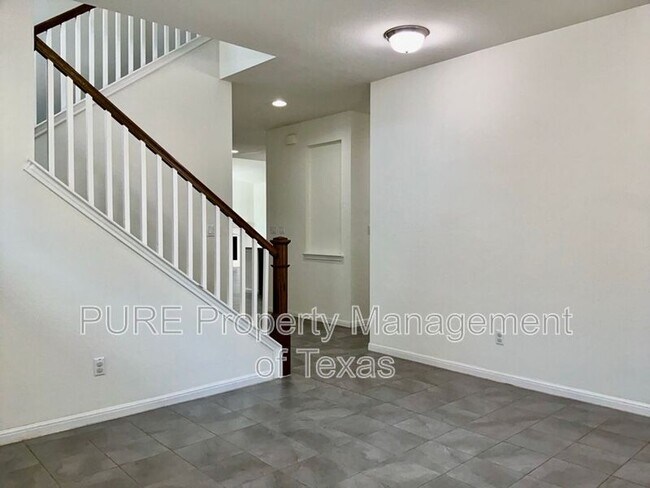 Foto del edificio - 5681 Porano Cir