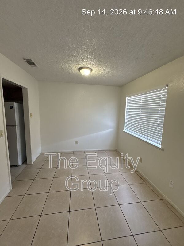Foto del edificio - 3525 S County Center Dr