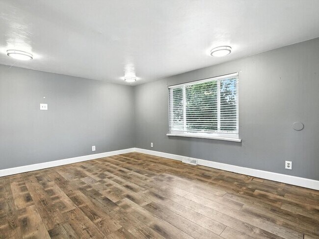 Foto del edificio - 2402 W 17th St