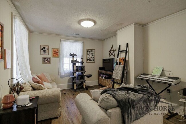 Foto del edificio - 99 Hollie St