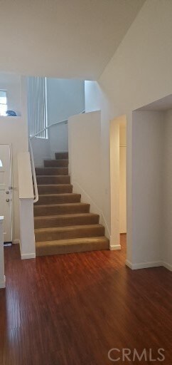 Foto del edificio - 2342 Redwood Dr