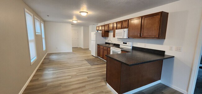Foto del edificio - 349/353 W 9th St
