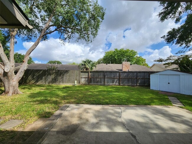 Building Photo - 1322 Valley Landing Dr