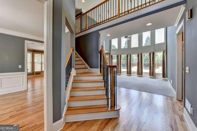 Building Photo - 1515 Boomer Cir