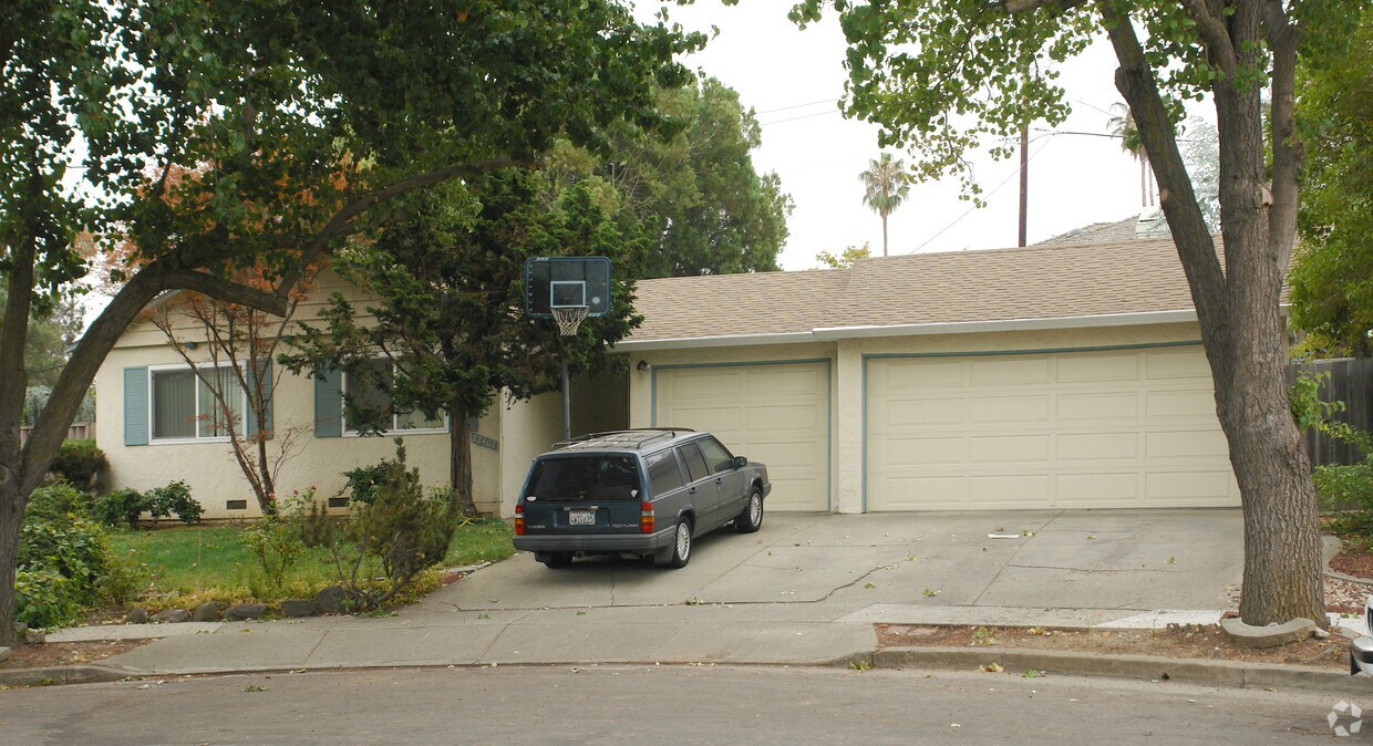 Foto principal - 22402 S Walnut Cor