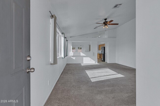 Building Photo - 3072 W Lone Cactus Dr