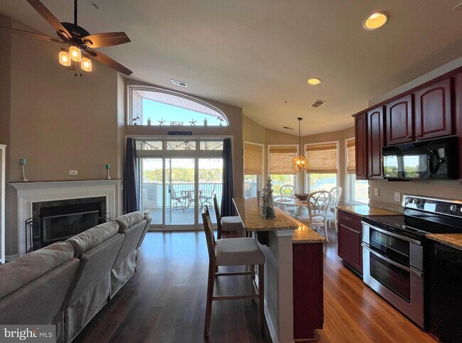 Building Photo - 634 Oyster Bay Pl