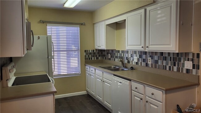 Building Photo - 1280 Mohave Dr