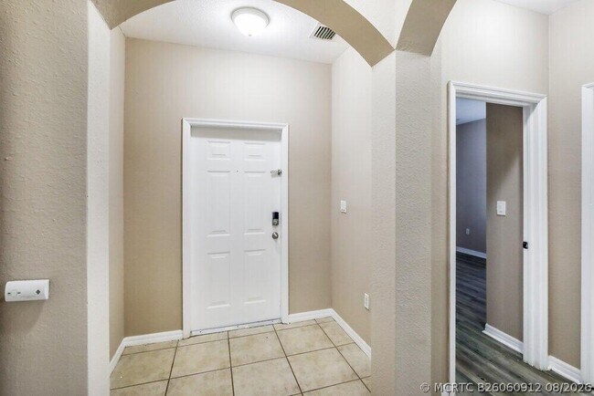 Foto del edificio - 10821 SW 232nd St