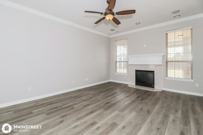 Building Photo - 1012 Kelsi Dr, Moore, OK 73160