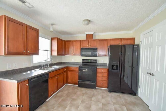 Building Photo - 4160 Dudleys Grant Dr