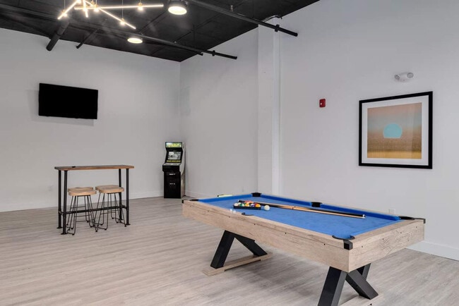 Foto del edificio - 2400 E Huntingdon St