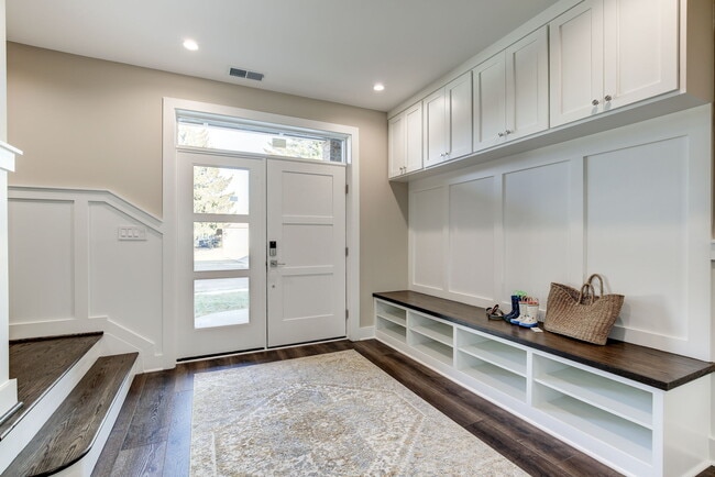 Building Photo - 2211 Farougi Ct
