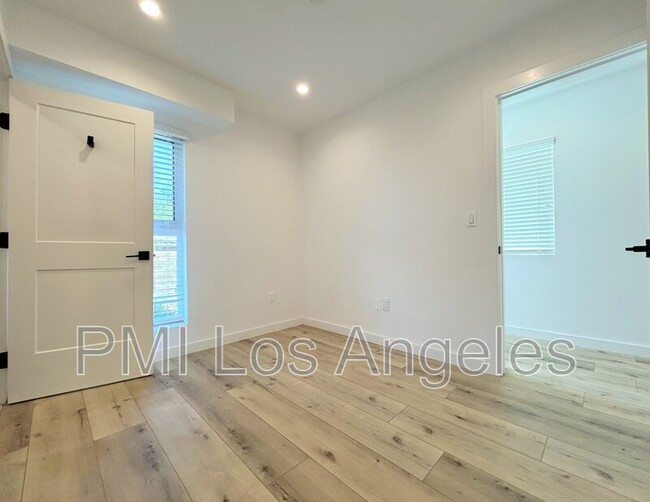 Foto del edificio - 4177 Normandie Ave