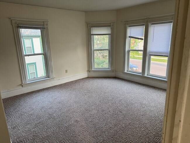 Foto del edificio - 608 Chippewa St