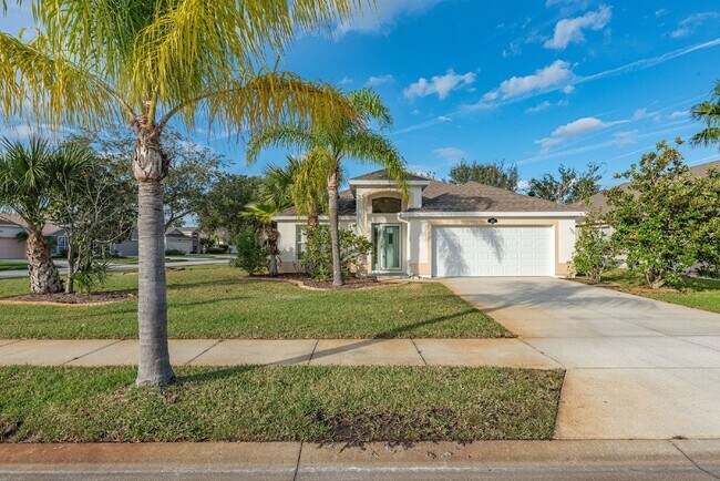Building Photo - 3 bedroom, 2 bathroom conveniently located!