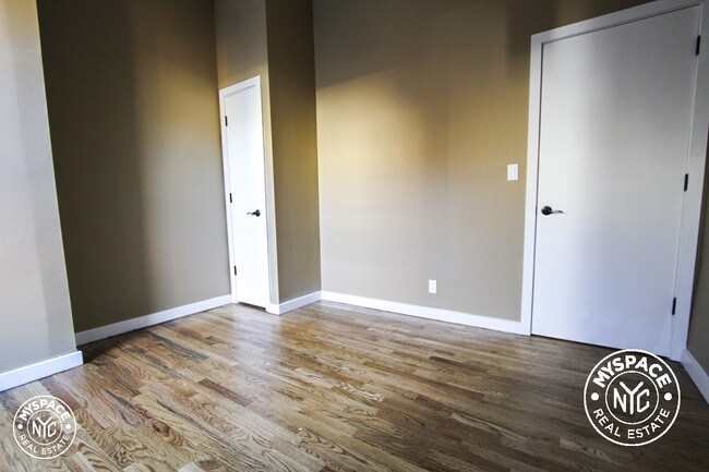 Building Photo - 74 Eldert St