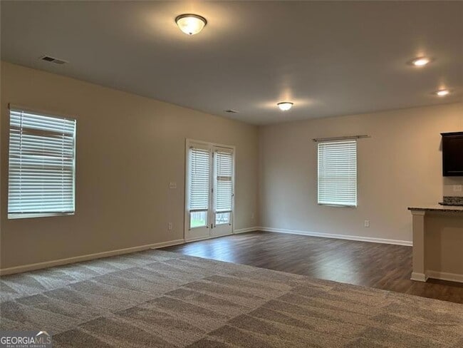 Building Photo - 368 Sinclair Way