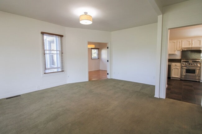 Building Photo - 4 Bedroom House with HUGE Backyard on Historic Buchon St. Near Downtown SLO