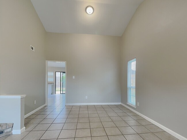 Building Photo - 16914 Nevisway St