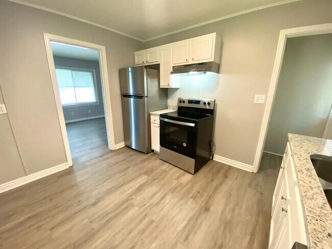 Foto del edificio - 1608 Meadow Ave