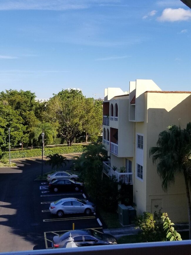 Building Photo - 7820 Camino Real
