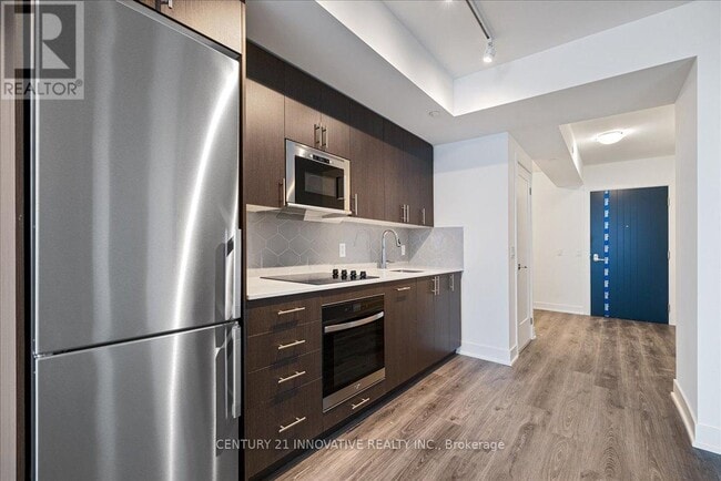 Photo du bâtiment - 2545 Simcoe St N