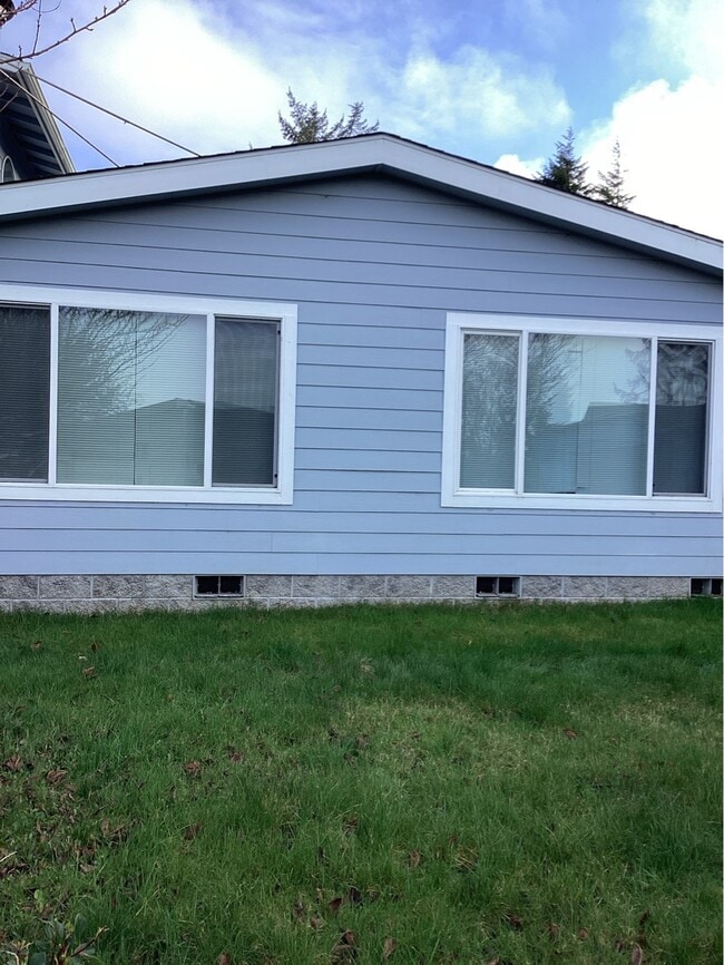 Foto del edificio - 365 SW Pacific View St