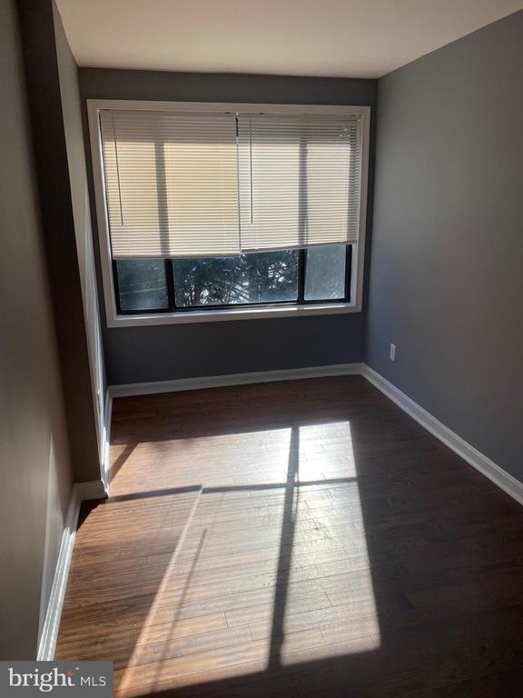 Foto del edificio - 8727 Hayshed Ln