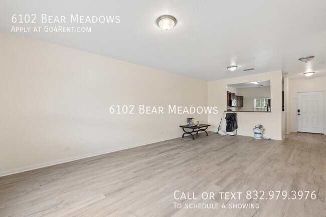 Foto del edificio - 6102 Bear Meadow
