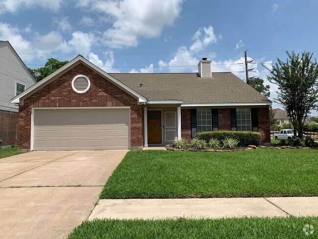 Building Photo - 8802 Sunny Point Dr