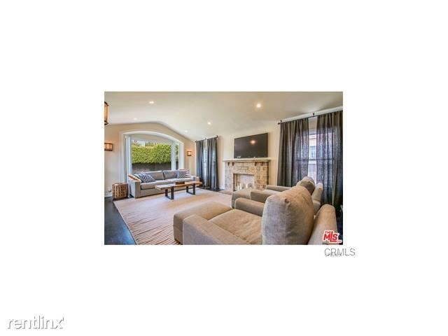 Building Photo - 732 N Crescent Heights Blvd