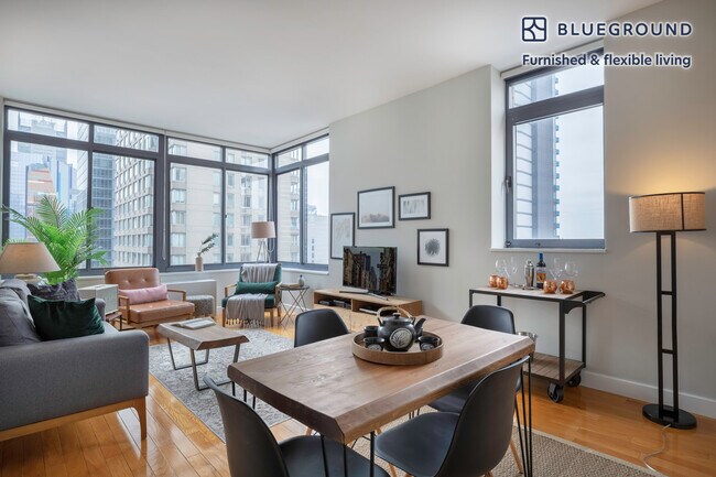 Foto del edificio - 235 W 48th St