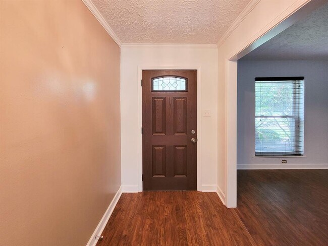 Foto del edificio - 15618 Tumbling Rapids Dr