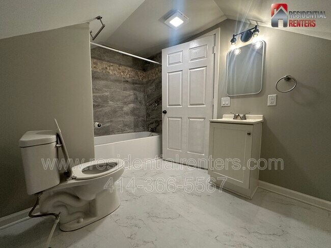 Foto del edificio - 223 W Keefe Ave