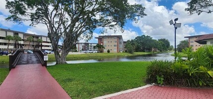 Building Photo - 3061 NW 47th Terrace