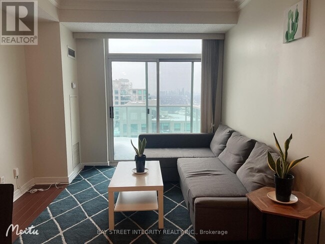 Building Photo - 16 Harrison Garden Blvd