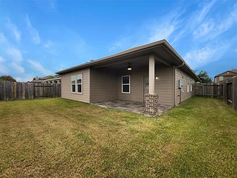 Foto principal - 6918 Hazelnut Ln
