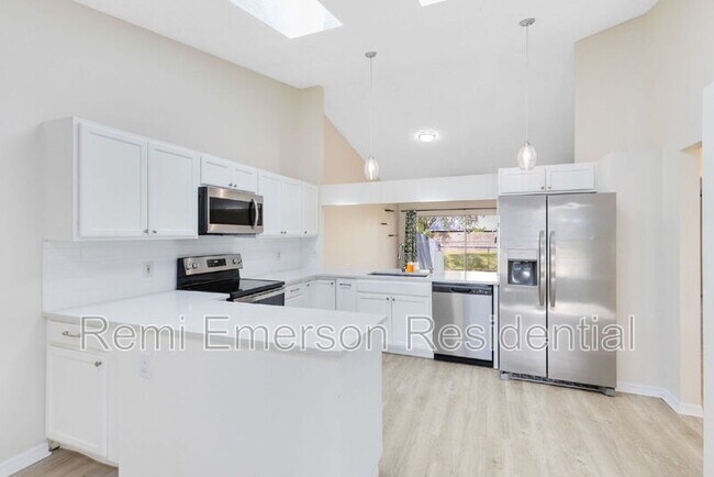 Foto del edificio - 7951 Merrimac Cove Dr